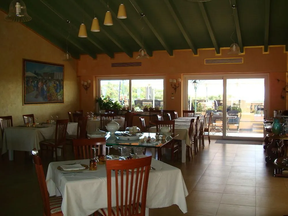 Country Resort Capo Nieddu Santa Caterina Di Pittinuri  Lantgård
